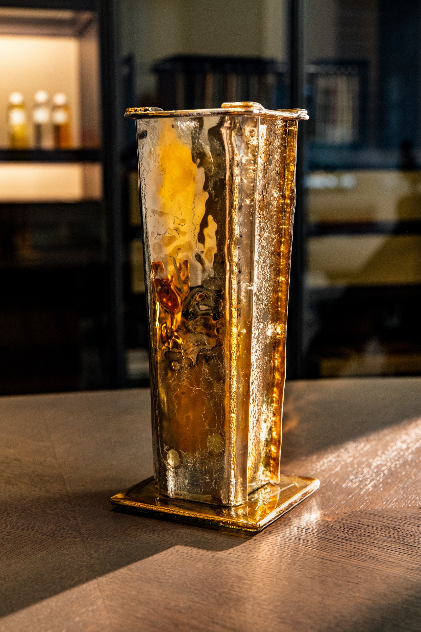 Golden vase